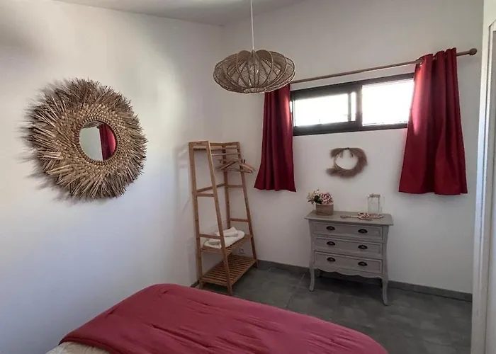 Maison T2 Casa Alegria Joyful House Holiday home Joch