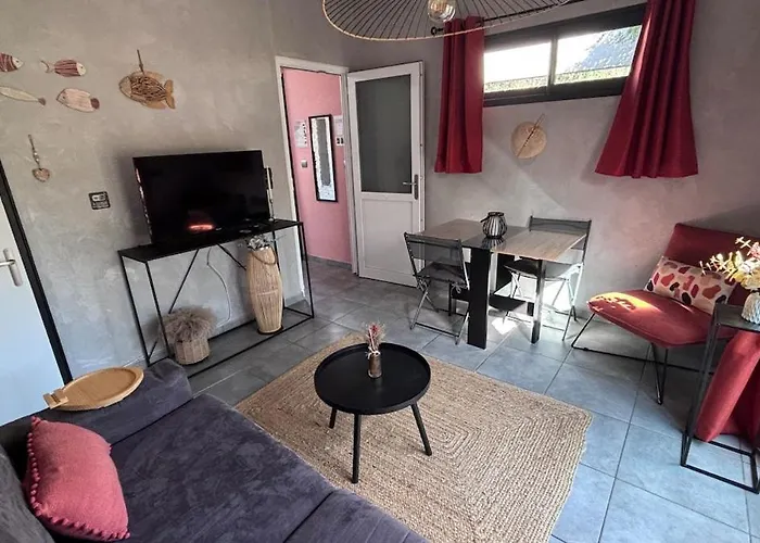 Maison T2 Casa Alegria Joyful House Holiday home Joch